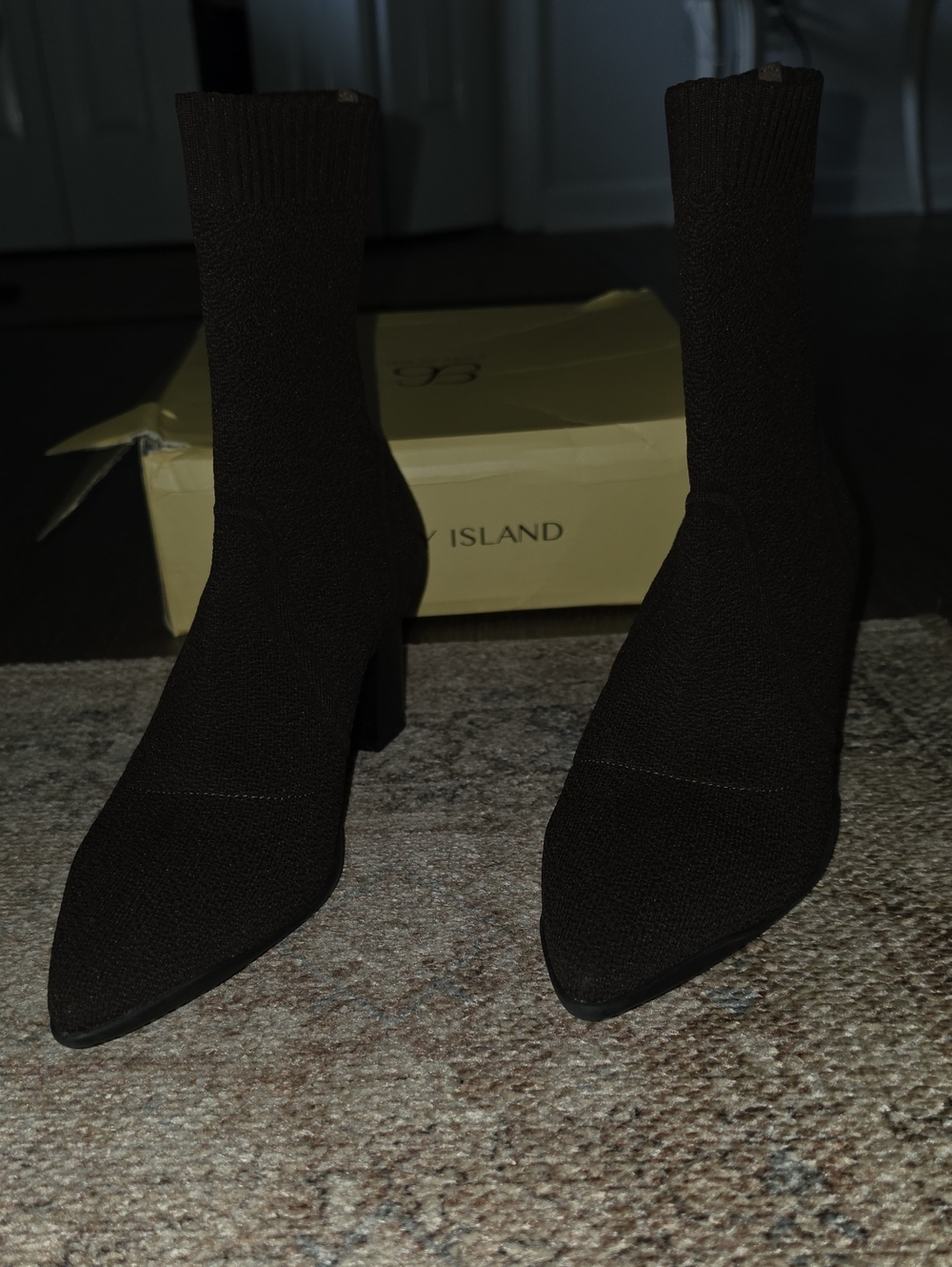 Cosy Island Pointed Toe Block Heel Boots